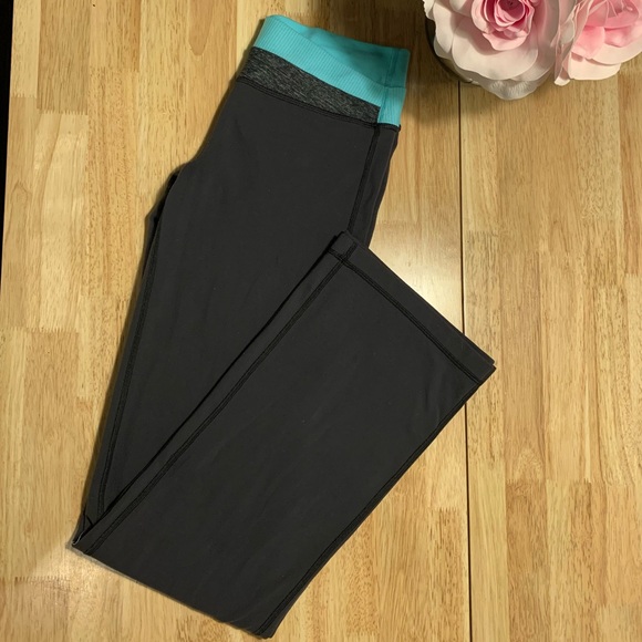 Lululemon Pants - Picture 2 of 4